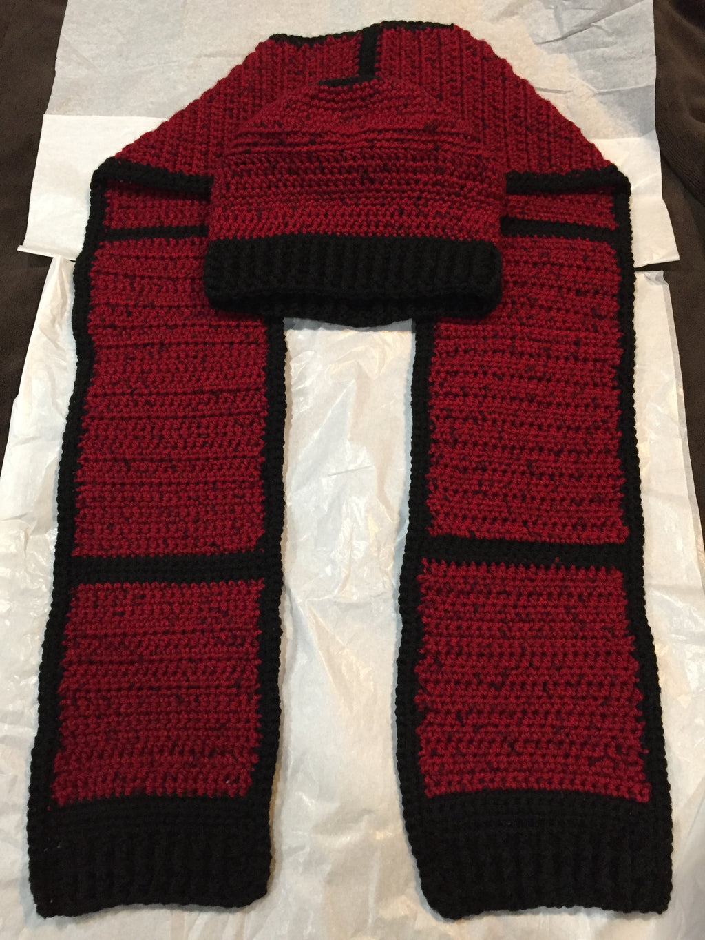 MEN HAT AND SCARF SET